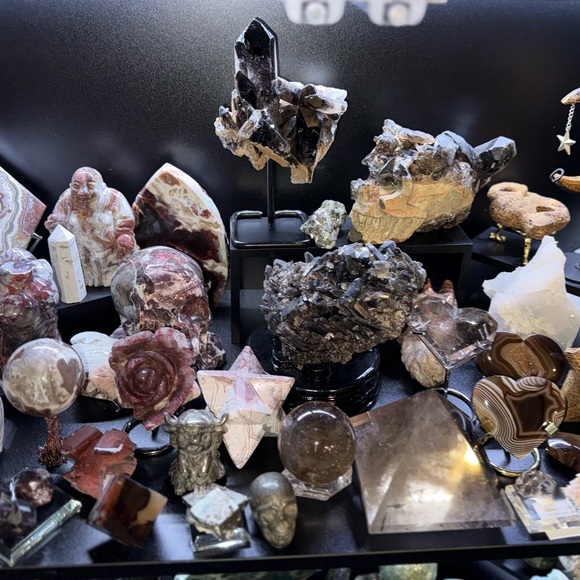 Like this post to be notified when I go live! Crystal Luxury Psychology! - Picture 17 of 17